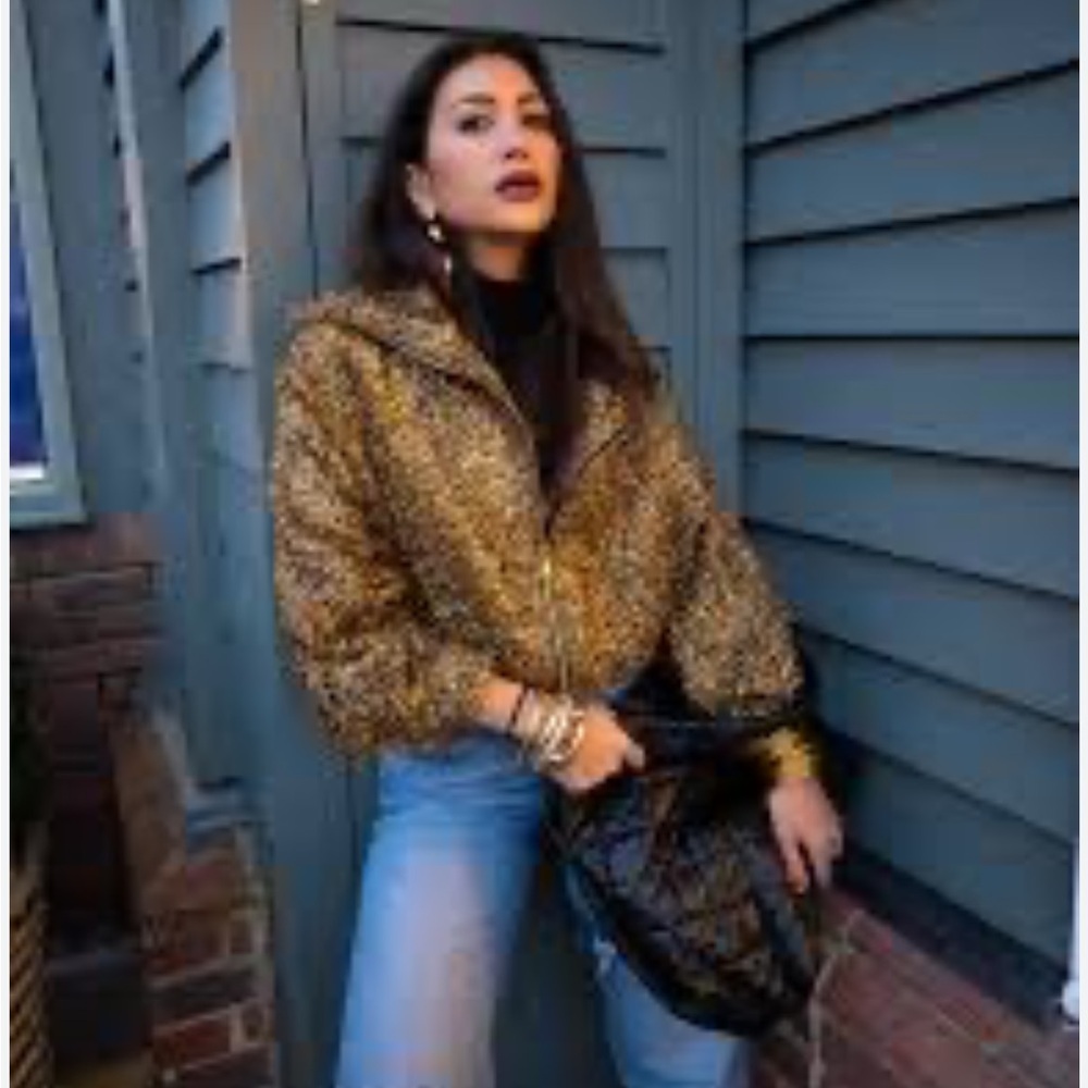 NWT ZARA TREND 2025 COLLECTION METALLIC THREAD BOMBER JACKET S 
🚨FIRM PRICE - Picture 2 of 16